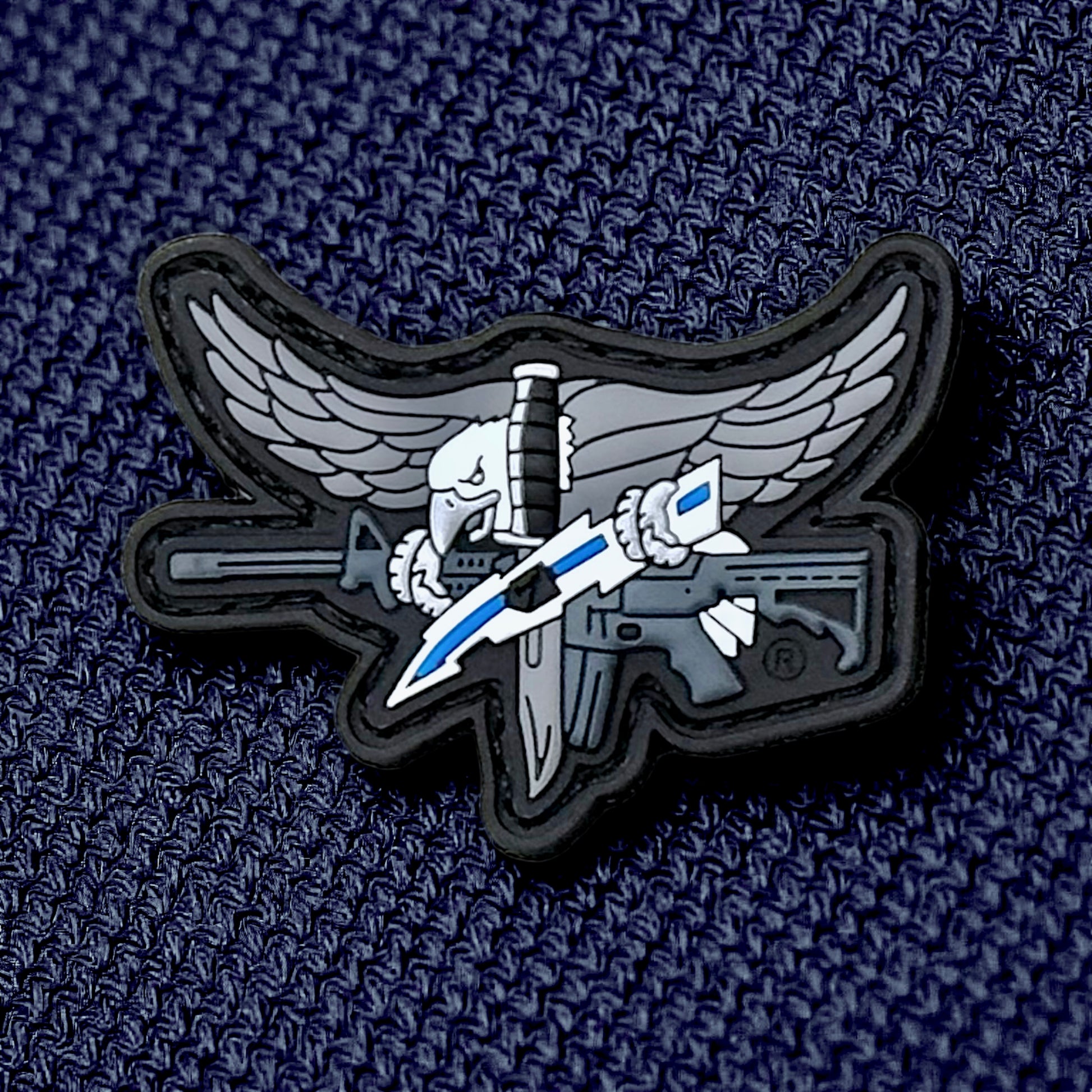 Set van 2 stuks klittenband-patches, SWAT reflecterende klittenband-patches, reflecterende band, geborduurd nylon, haak- en loop-patch, grote en een kleine Set van 2 stuks klittenband-patches, SWAT reflecterende klittenband-patches, reflecterende band, geborduurd nylon, haak- en loop-patch, grote en een kleine